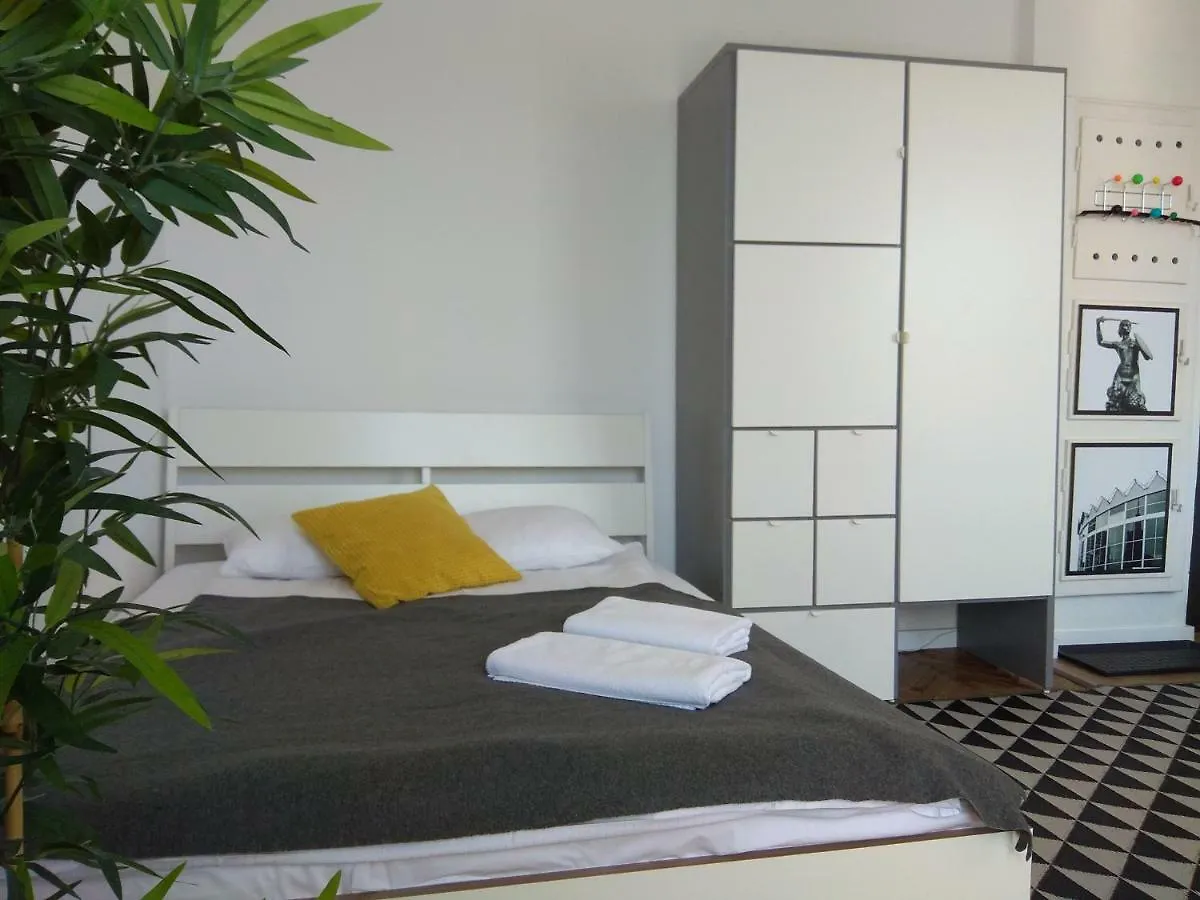 Διαμέρισμα Apartament Przy Rotundzie Βαρσοβία